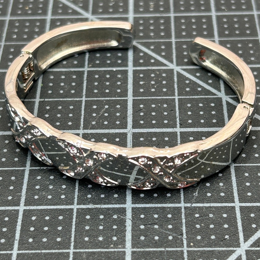 Silver Tone Rhinestone Criss‎ Cross X Hinged Cuff Bracelet 6.25" Never Worn